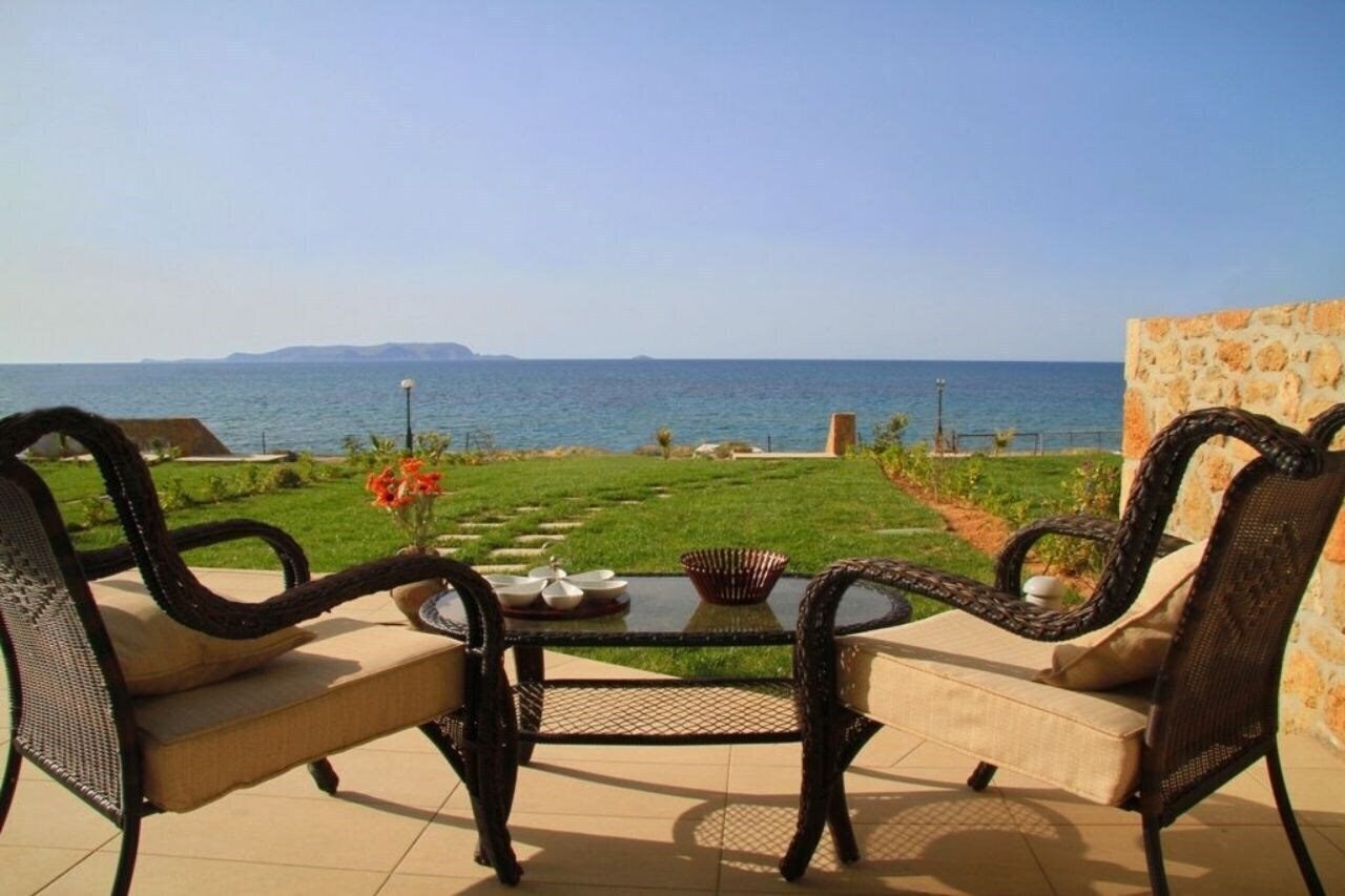 Готель Villas Beach Front Mary 4*